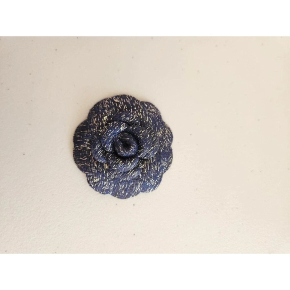 CHANEL Square Empty Gift Box Container 8.5"x8.5"x3.75" Cover Camellia Flower - Picture 13 of 15